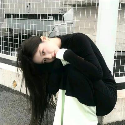 运动鞋